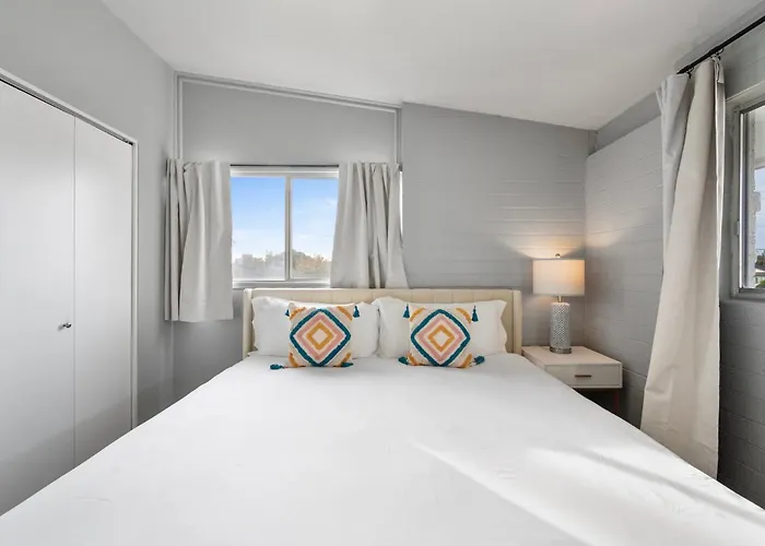 Cozy 2b2b With Free Parking In The Heart Of Apartment