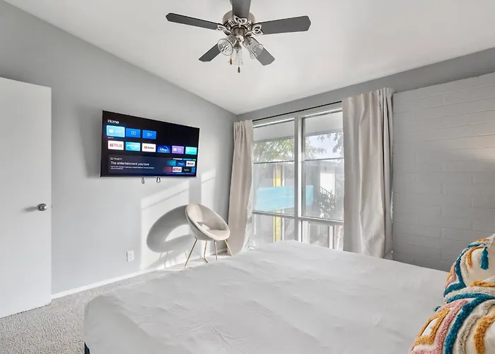 Cozy 2b2b With Free Parking In The Heart Of Apartment Scottsdale