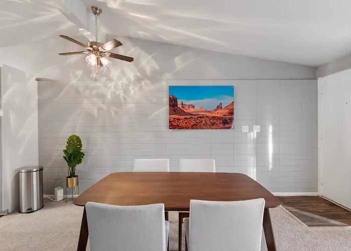 Cozy 2b2b With Free Parking In The Heart Of Apartment *