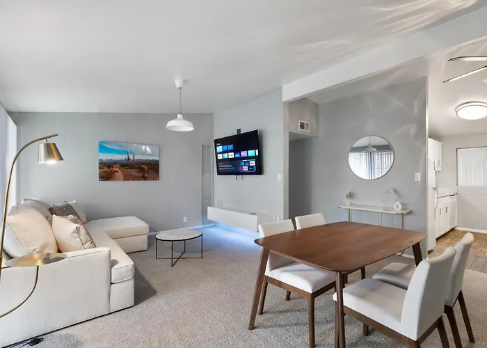 Cozy 2b2b With Free Parking In The Heart Of * Scottsdale